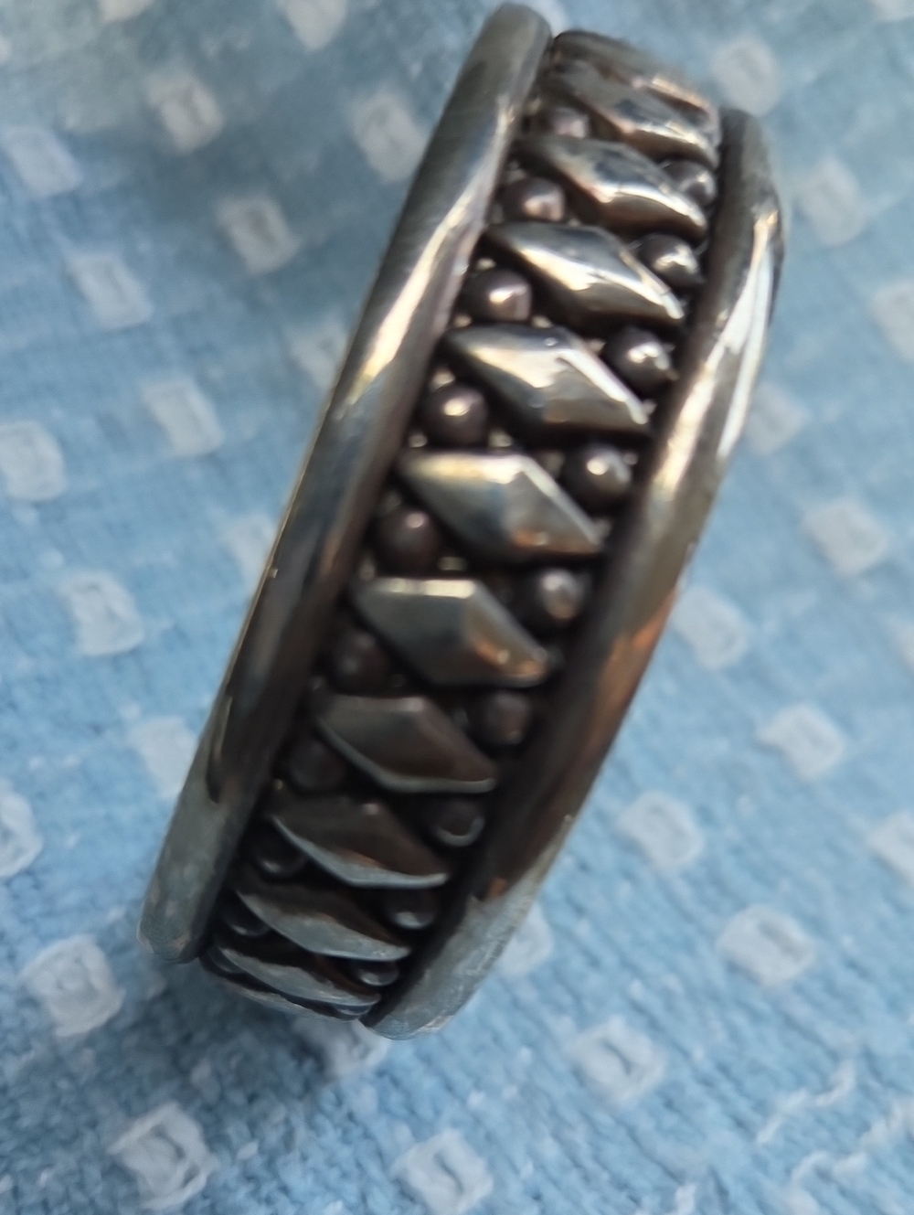 Vintage Sterling Silver Navajo Diamond & Dots Design Open Cuff Bracelet. - Picture 3 of 9